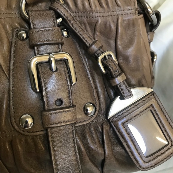 Prada Gaufre brown medium nappa bag 👜 - Picture 7 of 8